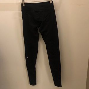 lululemon athletica Pants - Lululemon black legging with pockets, sz 4, 71432 lululemon athletica Pants - Lululemon black legging with pockets, sz 4, 71432